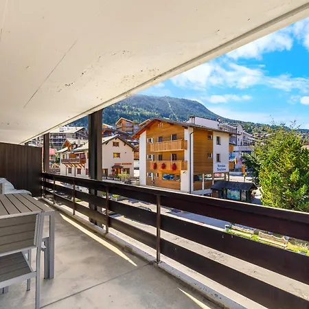 Grand-place 09 - 5 Pers - Nid Douillet & Piscine * Nendaz